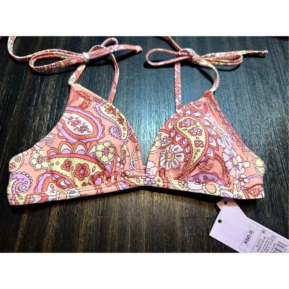 Wild Fable NWT size XS floral bikini top